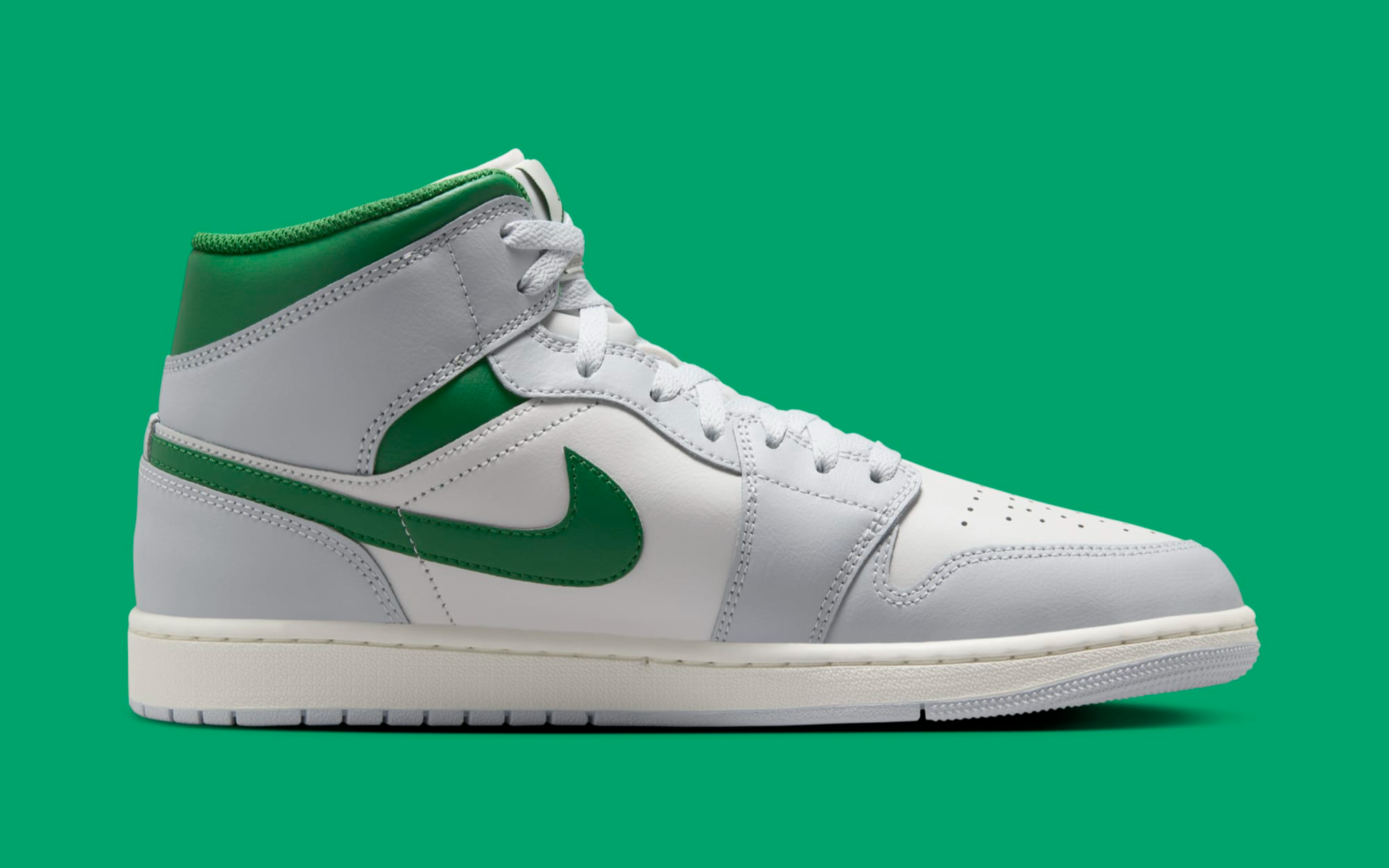Available Now // Air Jordan 1 Mid 